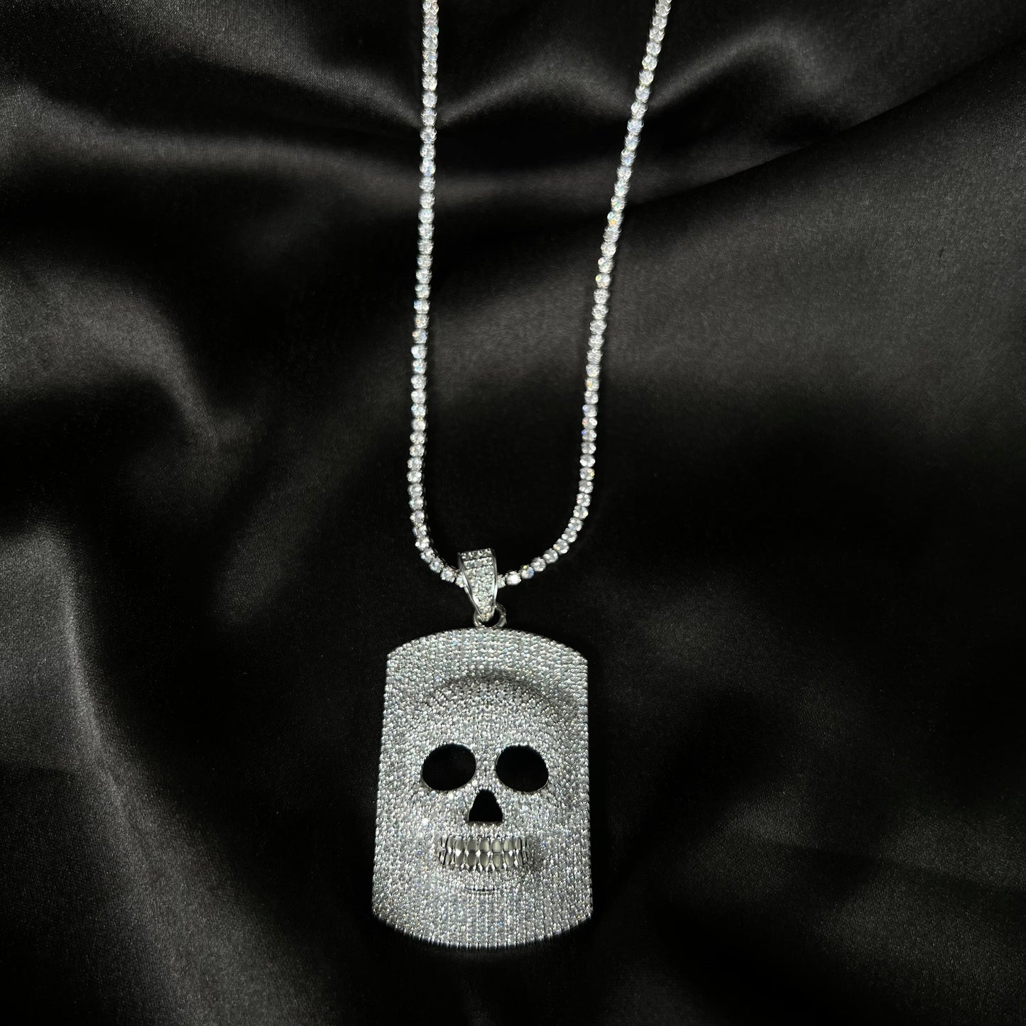 Skull Head Iced Out Pendant Necklace With Stone Studded Copper Chain