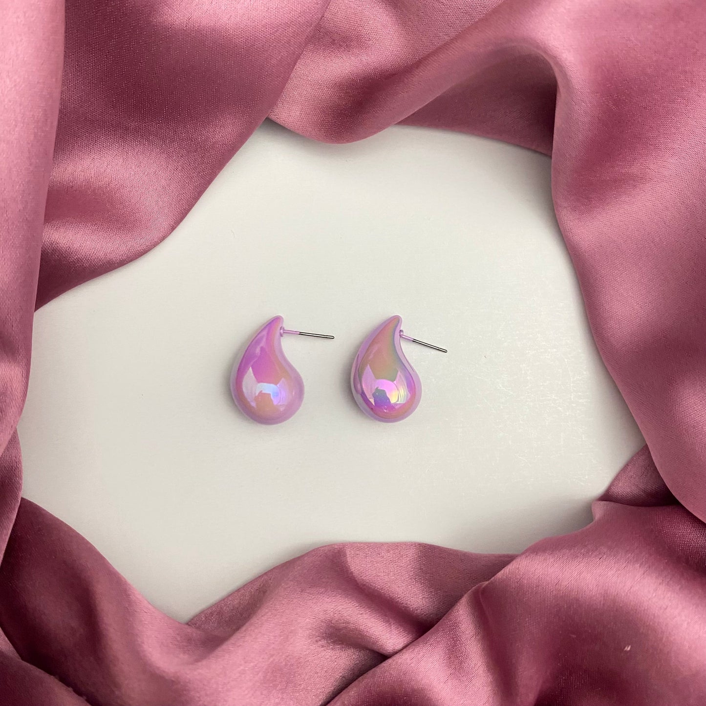 Lavender Teardrop Iridescent Stud Earrings