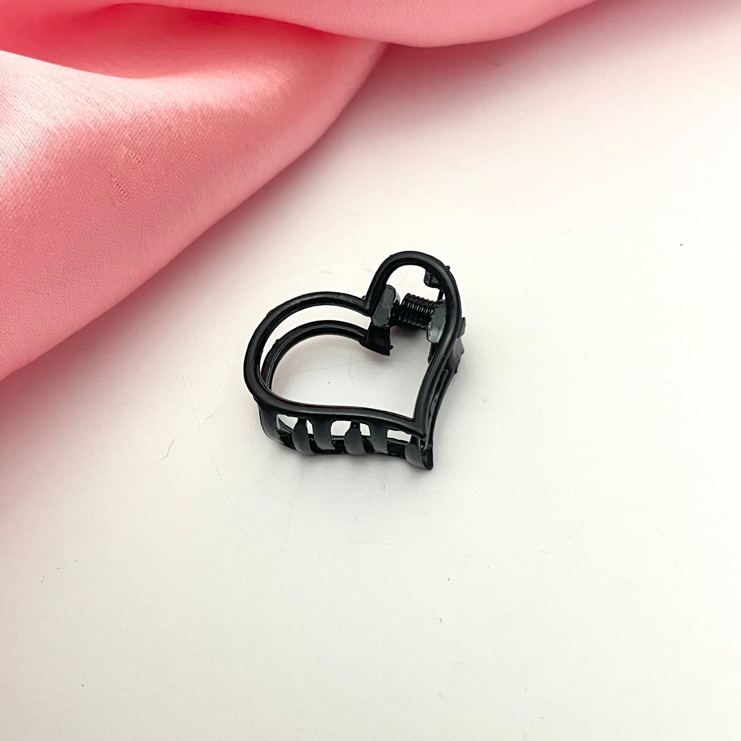 Mini Black Heart Shaped Hair Clutcher