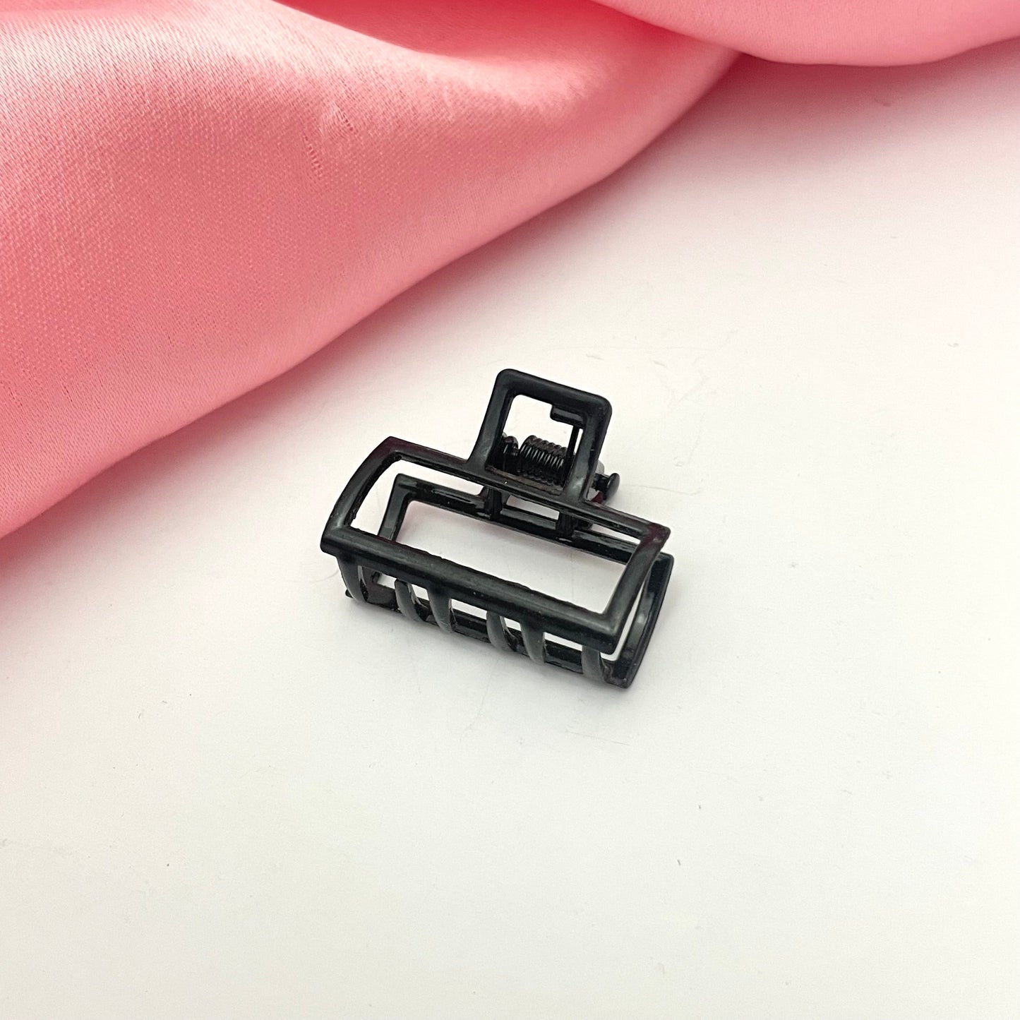 Mini Black Rectangle Shaped Hair Clutcher